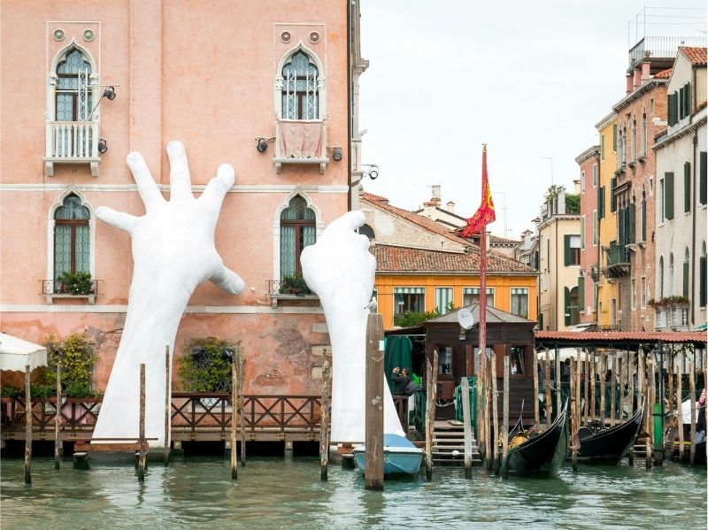 Photo by Hans M on Unsplash